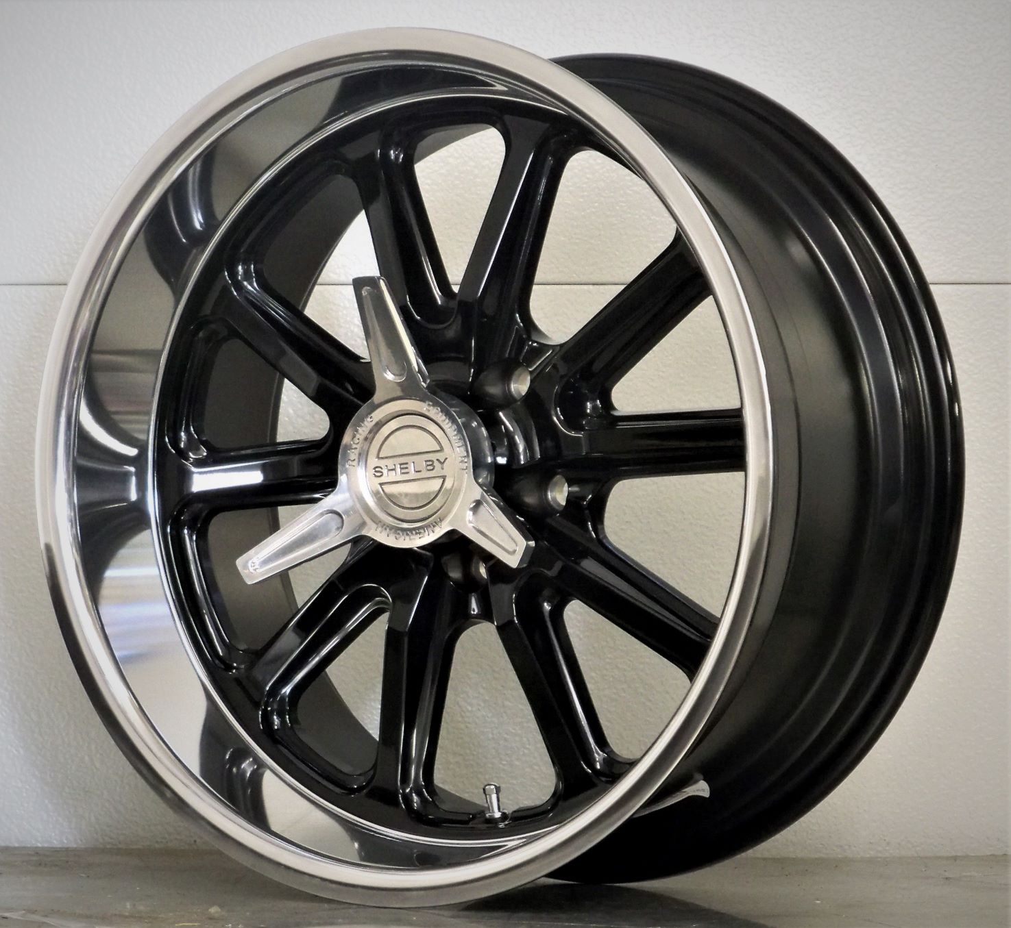 17s set of 4 RSB US Mags Shelby spinners gloss black 65-73